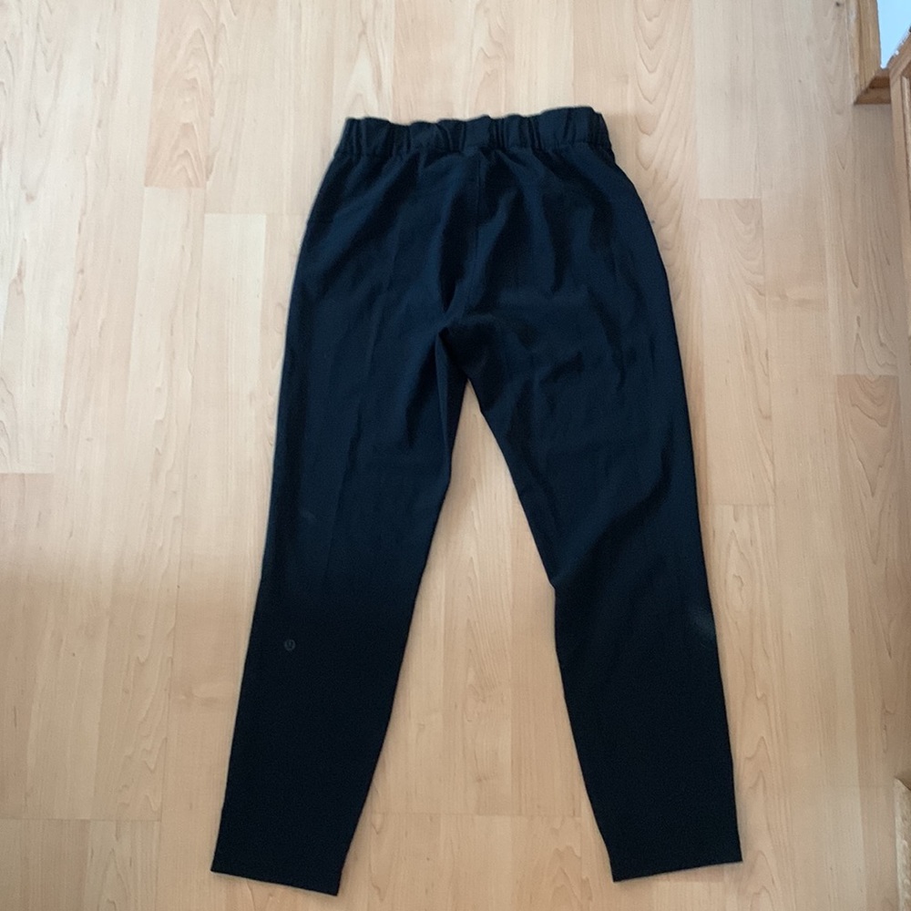 Lululemon stretch high-rise pant size 6 - Picture 2 of 2